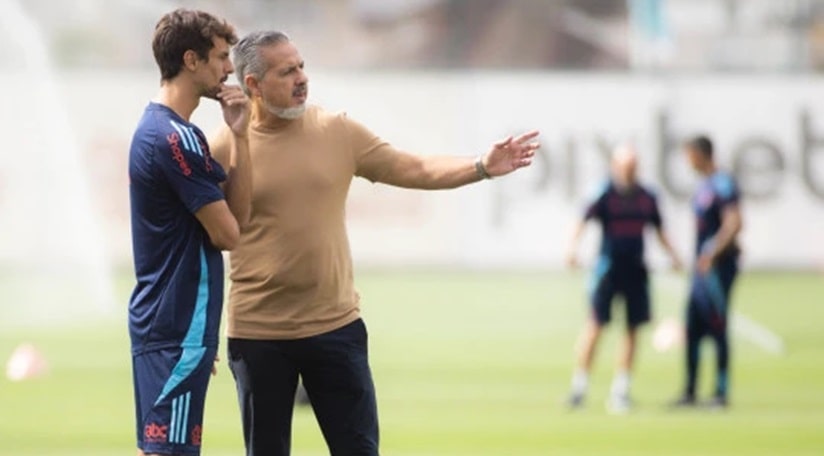 Rodrigo Caio volta ao Flamengo e reeditará parceria com Filipe Luís