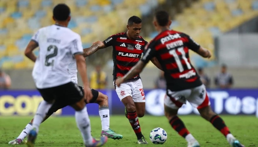 Flamengo e Botafogo empatam e veem Palmeiras disparar na liderança