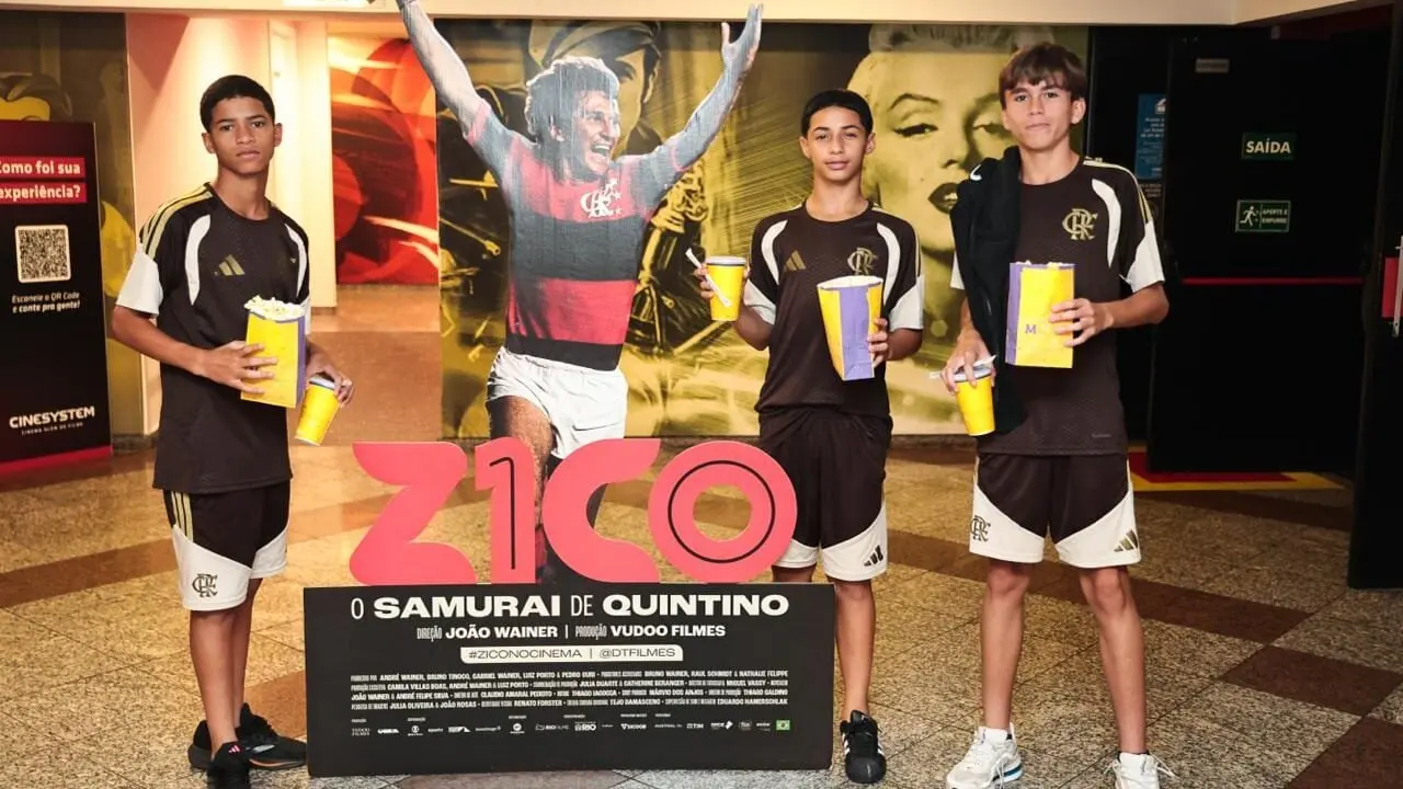 Flamengo promove cinema para jovens da base em homenagem a Zico