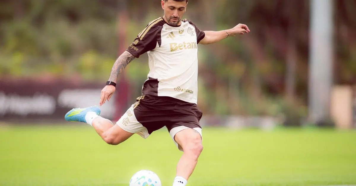 Arrascaeta avança na recuperação enquanto uruguaios se reapresentam no Flamengo
