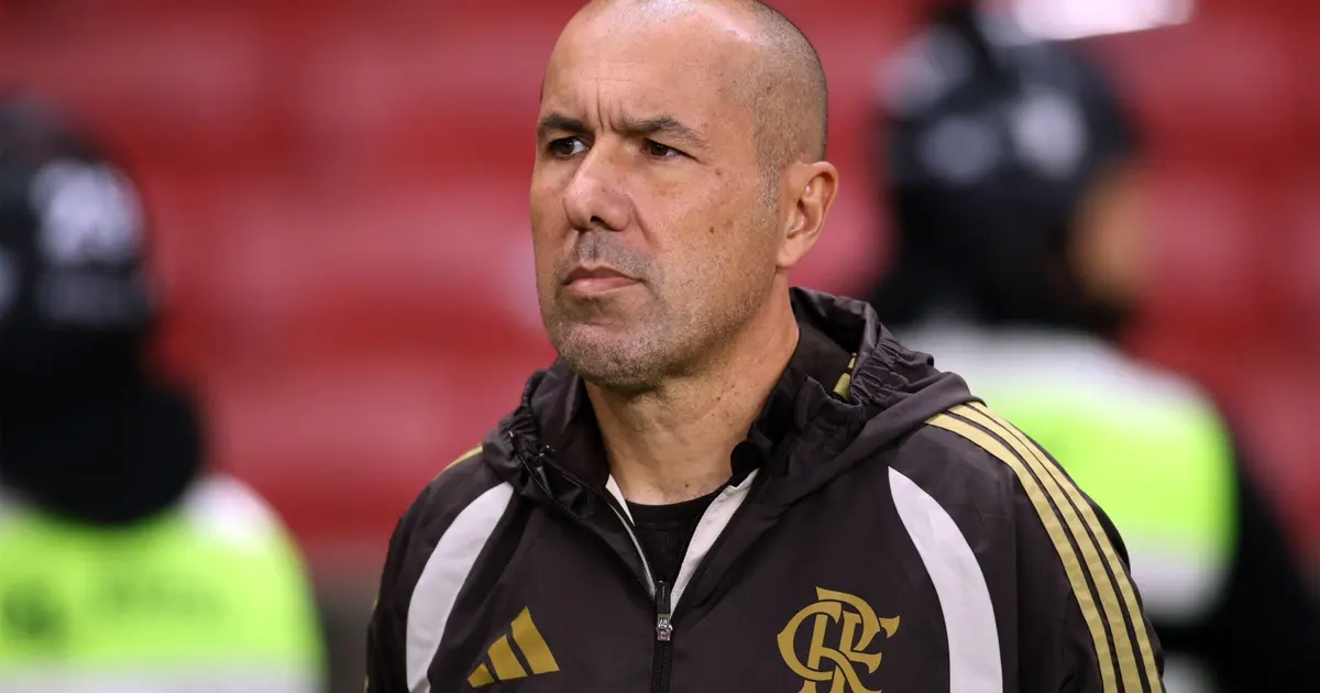 Leonardo Jardim reconhece queda de desempenho do Flamengo e pede reação urgente
