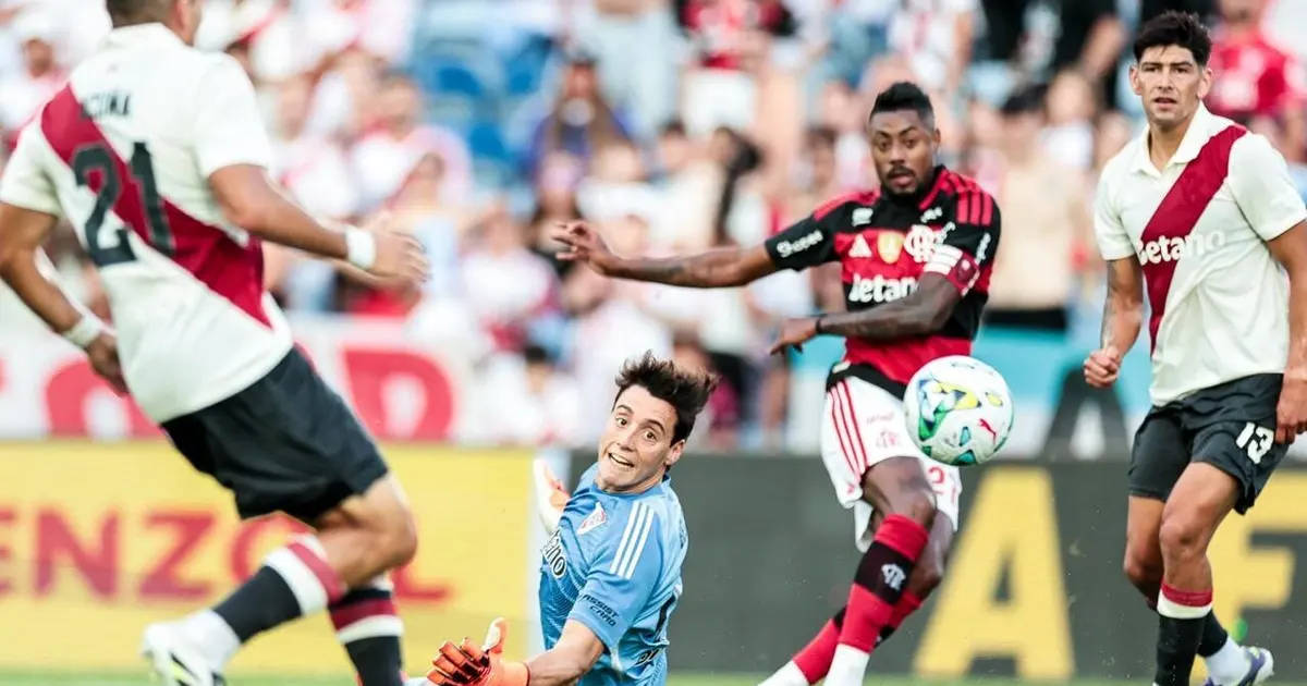 Empate do Flamengo com River Plate traz boas perspectivas para Leonardo Jardim