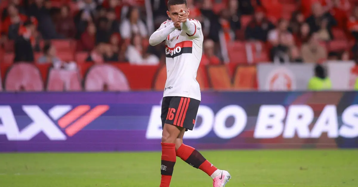 Samuel Lino brilha no Flamengo após um ano de desafios e superações