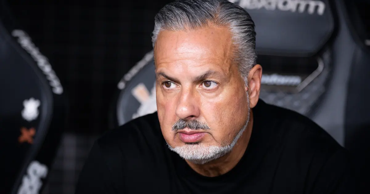 Flamengo se prepara para janela de transferências com cautela e planejamento