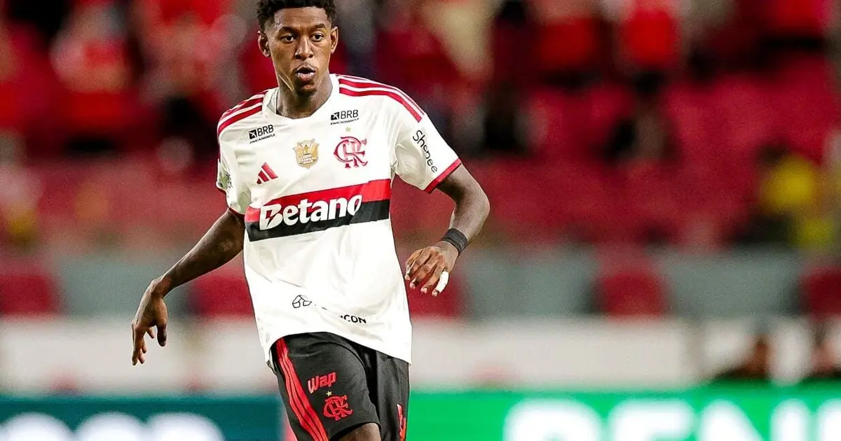 Vitão se destaca no Flamengo e conquista posição entre os titulares