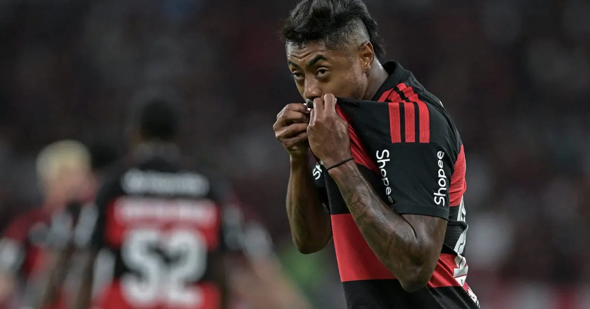 Flamengo se aproxima do Palmeiras e Bruno Henrique pede foco na Libertadores
