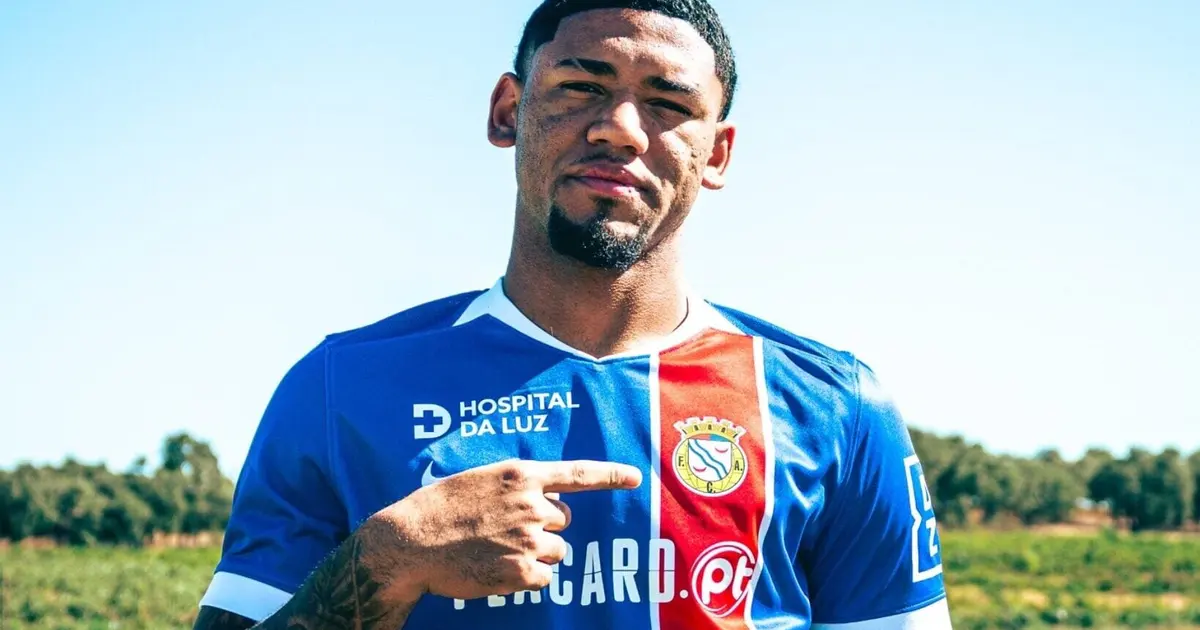 Rayan Lucas é oficialmente contratado pelo Alverca após saída do Flamengo