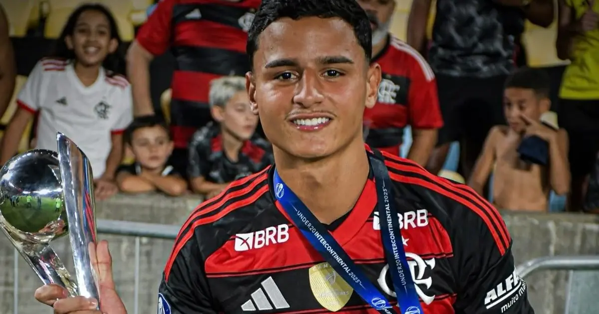 Kaio Nóbrega deixa o Flamengo após 11 anos e se junta ao Estoril em Portugal