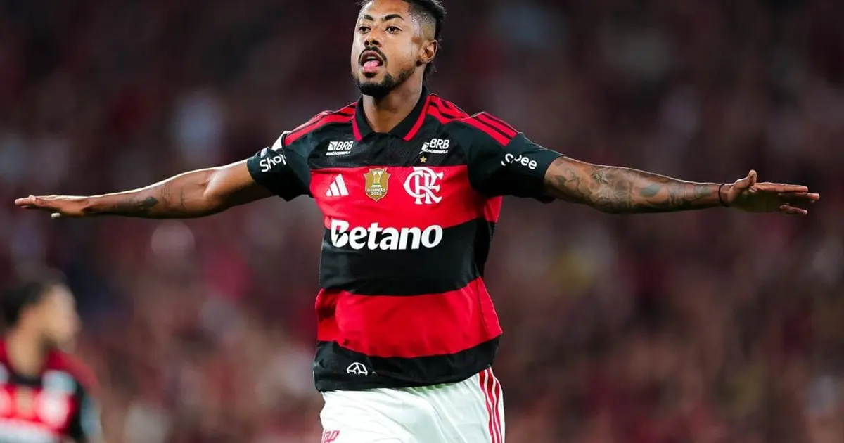 Flamengo conquista vitória convincente sobre o Vitória no Maracanã