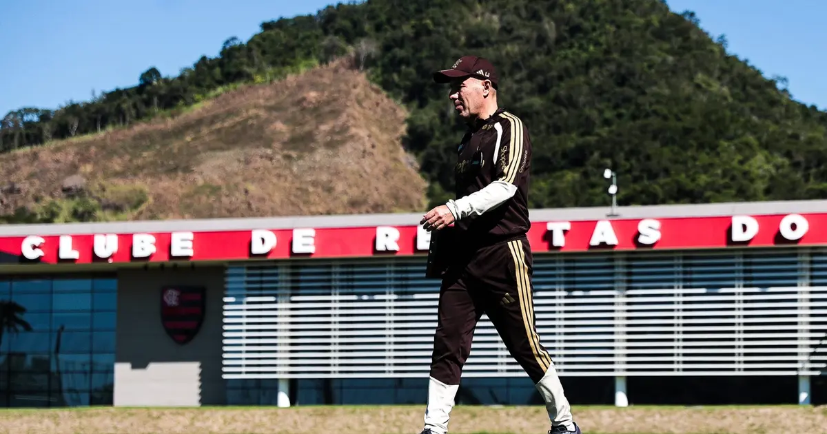 Desfalques complicam a escalação do Flamengo para o duelo contra o Bragantino