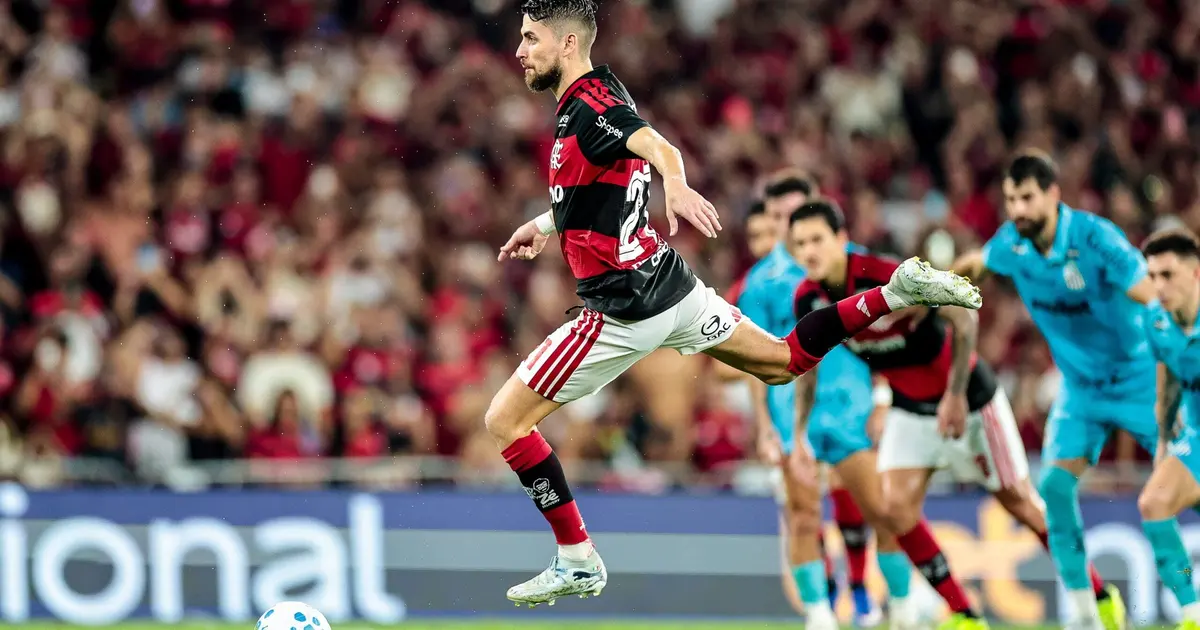 Jorginho do Flamengo retorna a Imbituba e relembra suas origens em evento beneficente