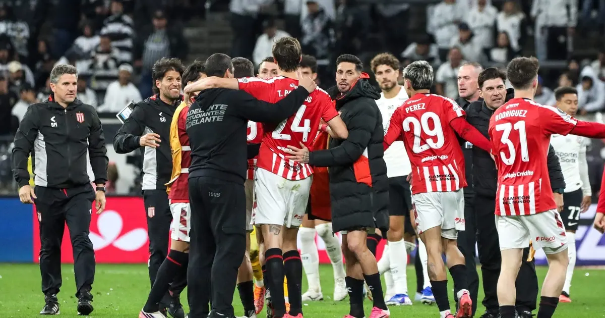 Conmebol impede Marcos Rojo de atuar na semifinal da Libertadores contra o Flamengo