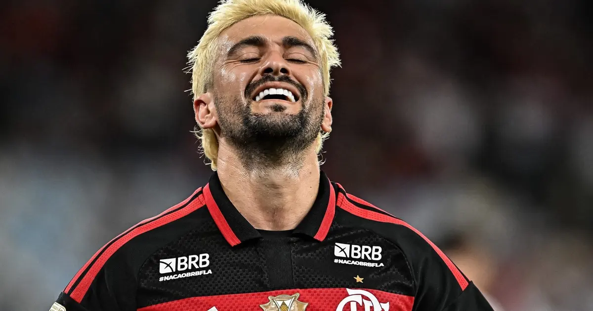 Flamengo lidera Brasileirão com 69,6% de chances de título após vitória emocionante