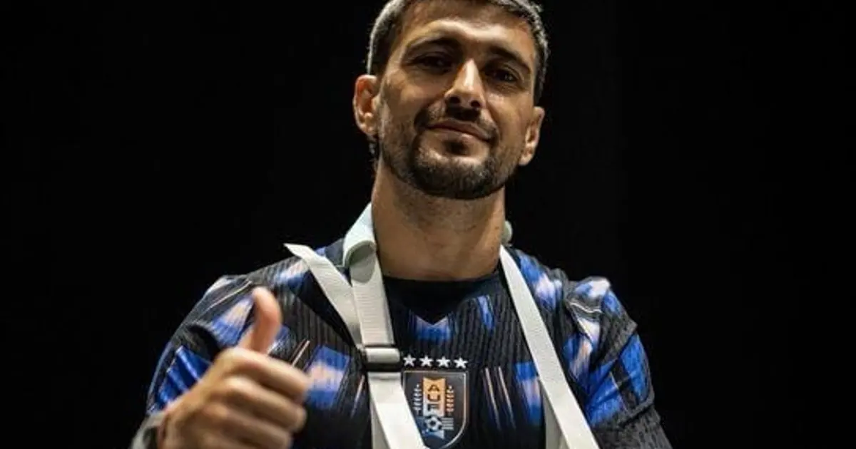 Arrascaeta informa torcida do Flamengo sobre cirurgia e recuperação no punho