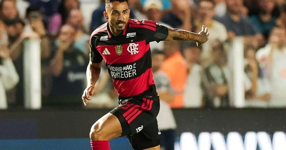 Danilo clama por união após empate do Flamengo na Vila Belmiro