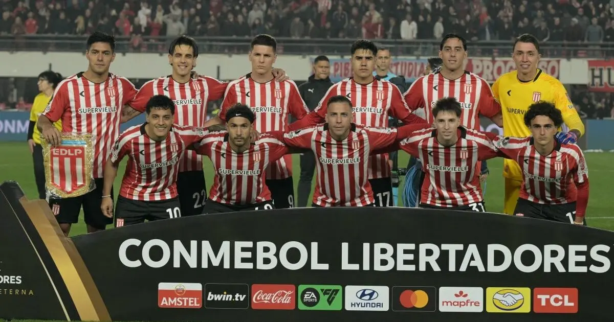 Estudiantes sofre punição após incidentes com a arbitragem na Supercopa
